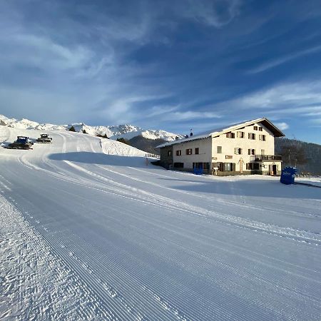 Locanda Ristorante Bar Del Lago Chamois Kültér fotó