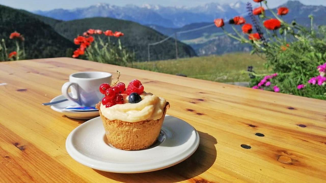 Locanda Ristorante Bar Del Lago Chamois Kültér fotó