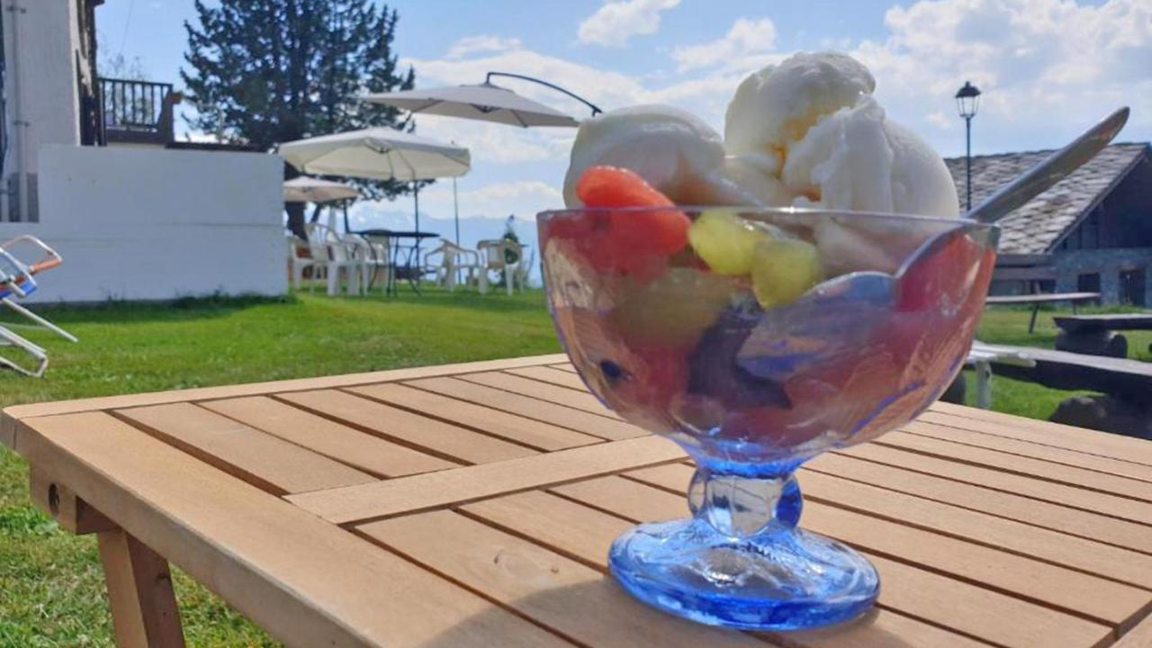 Locanda Ristorante Bar Del Lago Chamois Kültér fotó