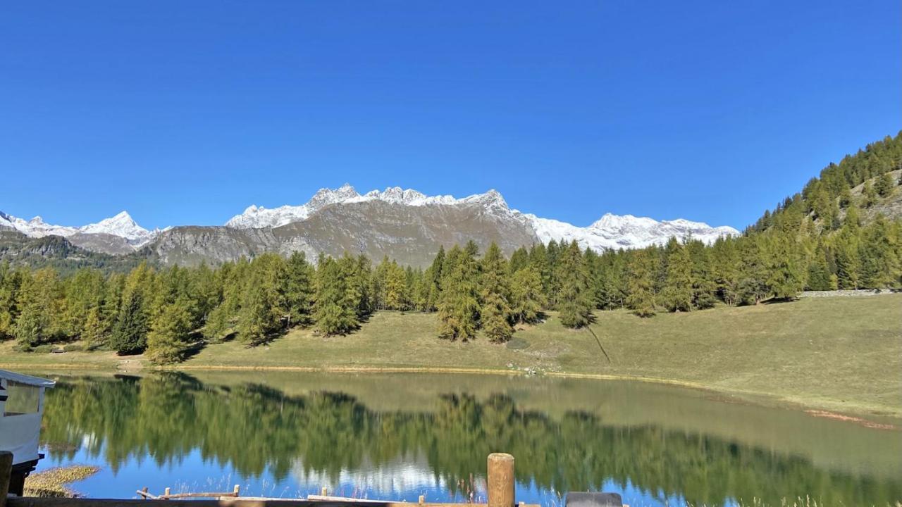 Locanda Ristorante Bar Del Lago Chamois Kültér fotó